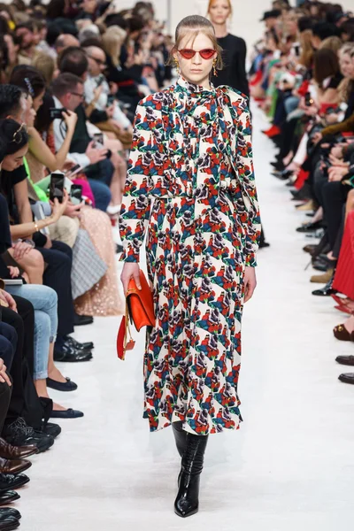 Look 44